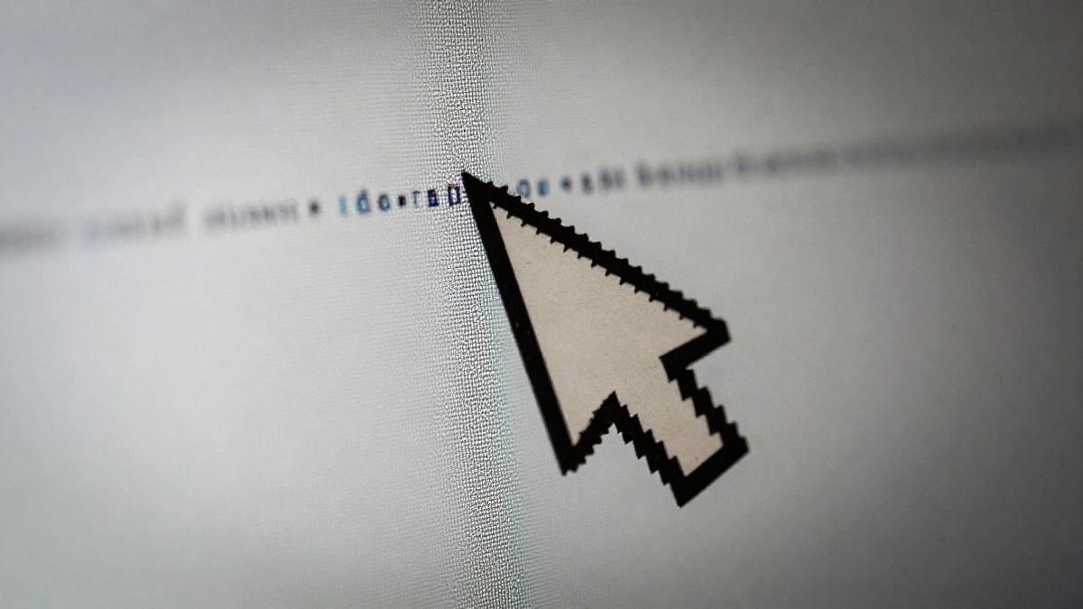Imagen ilustrativa: primer plano de un cursor sobre un enlace en una pantalla de configuración